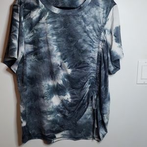 Tee shirt  Stretchy side adjustable top nwot